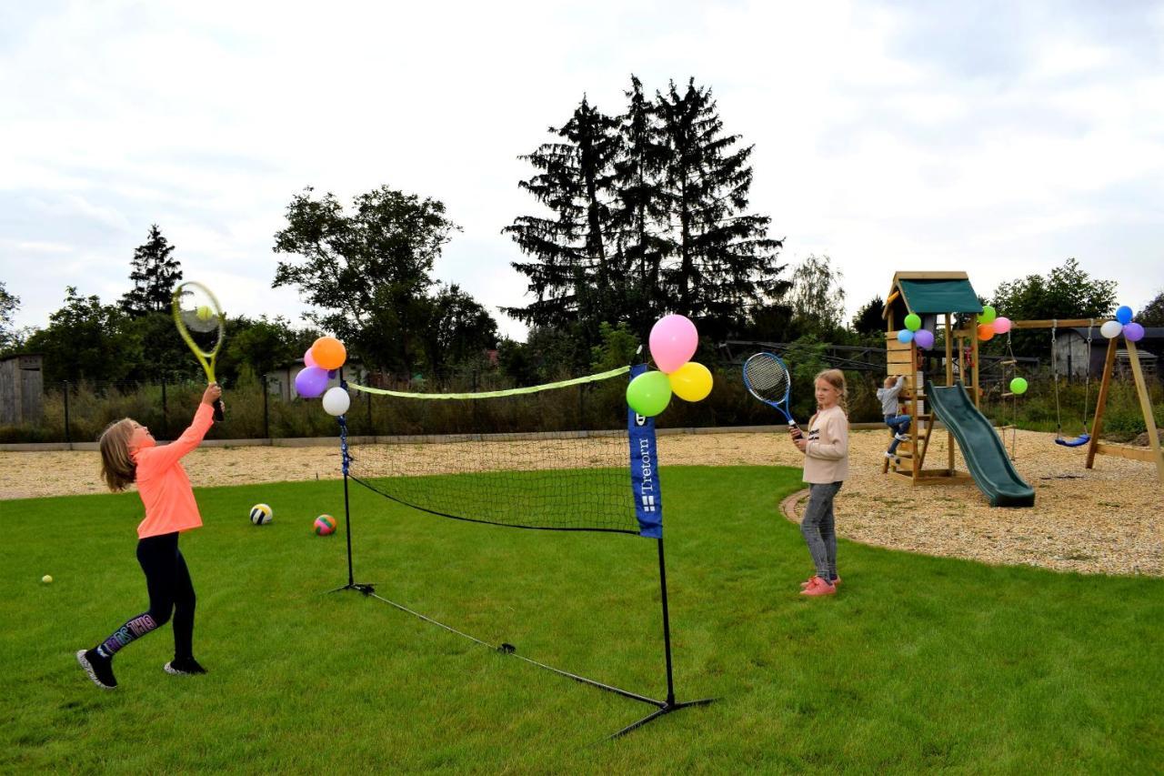 Boutique Odyseja & Spa Ciechocinek Kültér fotó Balloon tennis