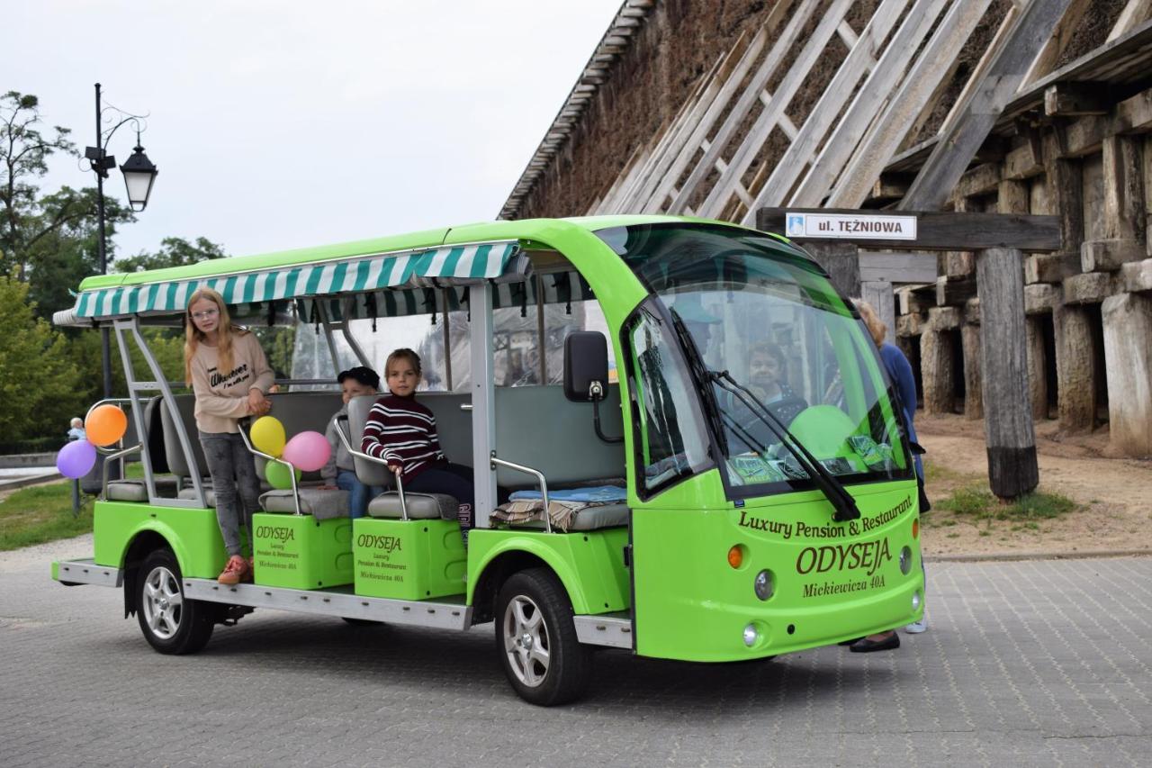 Boutique Odyseja & Spa Ciechocinek Kültér fotó The Odisey electric shuttle bus