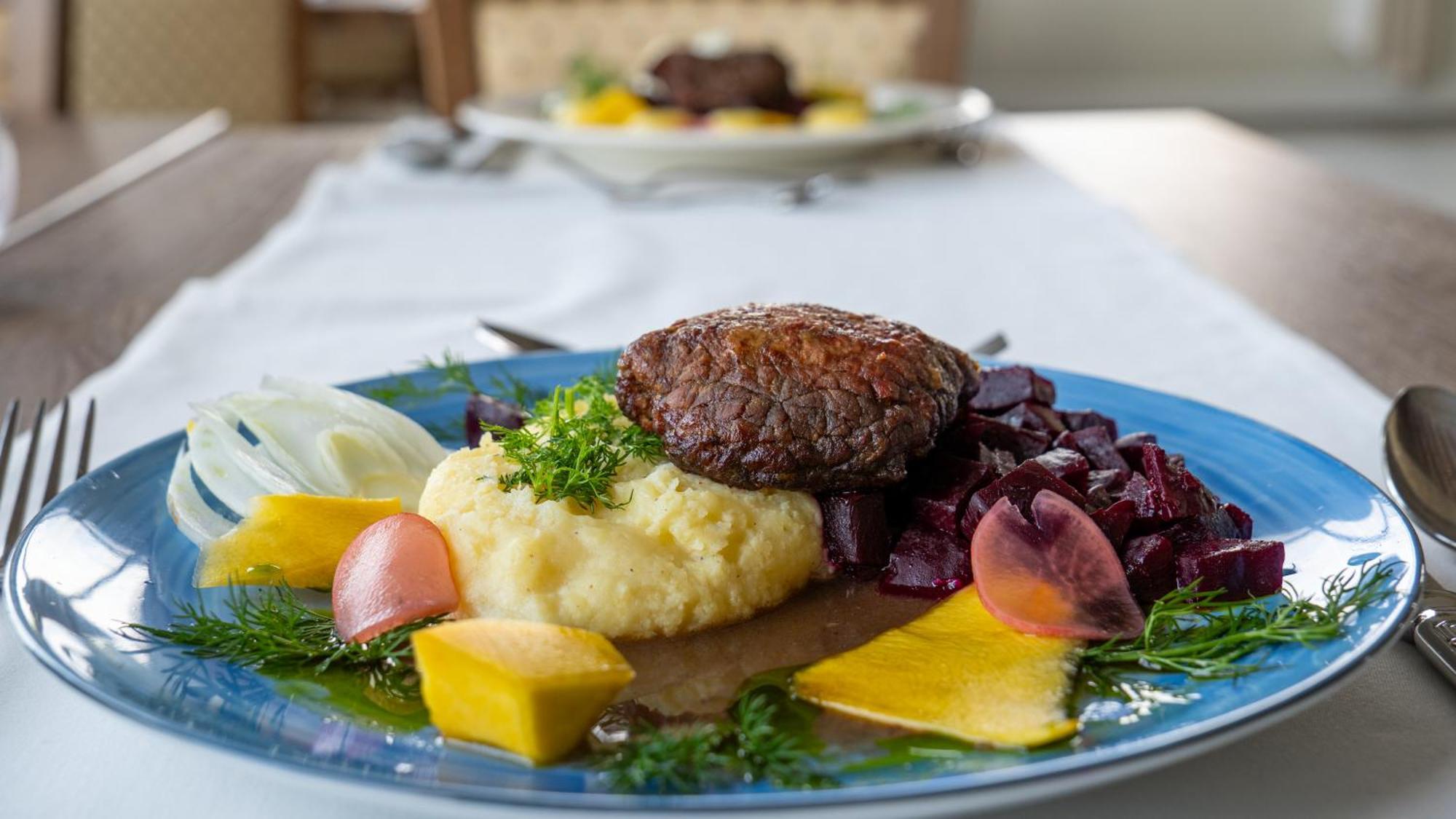Boutique Odyseja & Spa Ciechocinek Kültér fotó A plate of biff Rydberg